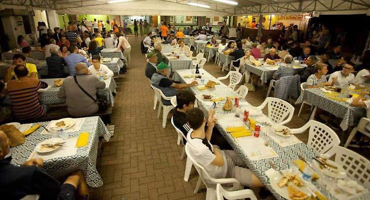 Volontaria rapinata dell’incasso della festa