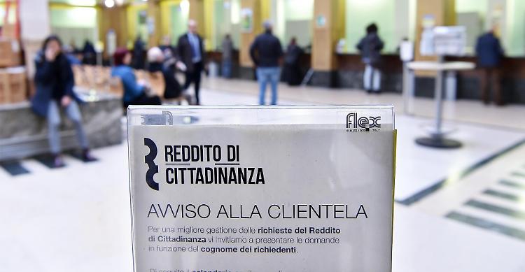 Reddito di cittadinanza addio per 1.778 famiglie, mensile di 522,5 euro