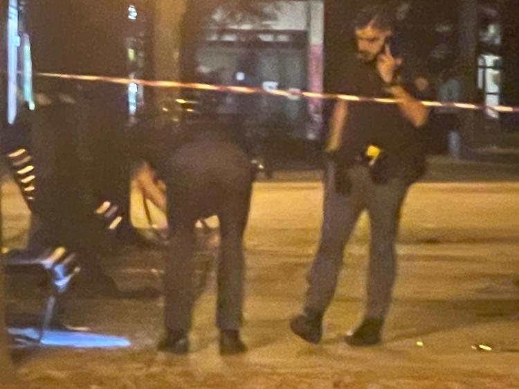 Aggredì un uomo con una bottiglia rotta in piazza Roma, scovato in Francia e arrestato