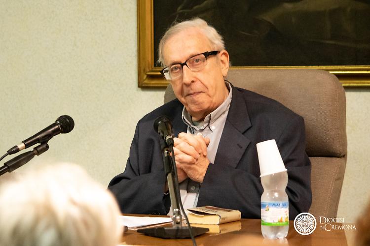 Addio a don Romeo Cavedo, noto biblista e scritturista