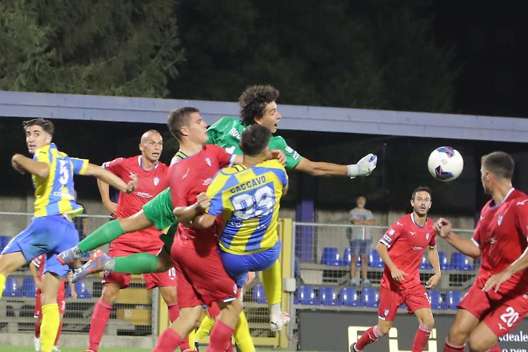 Calcio serie C: la Pro Patria beffa la Pergolettese