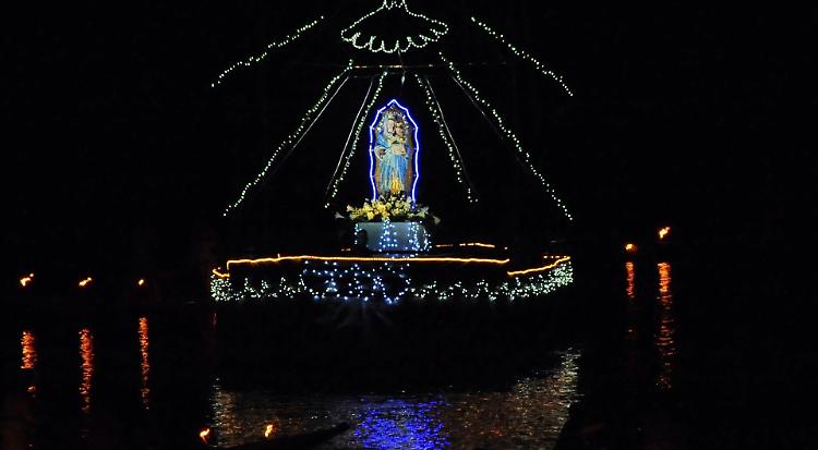 La Madonna del rosario in barca lungo il Serio