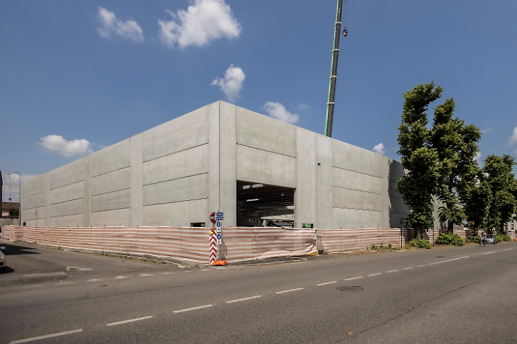 Area ex Snum: confronto sul muro