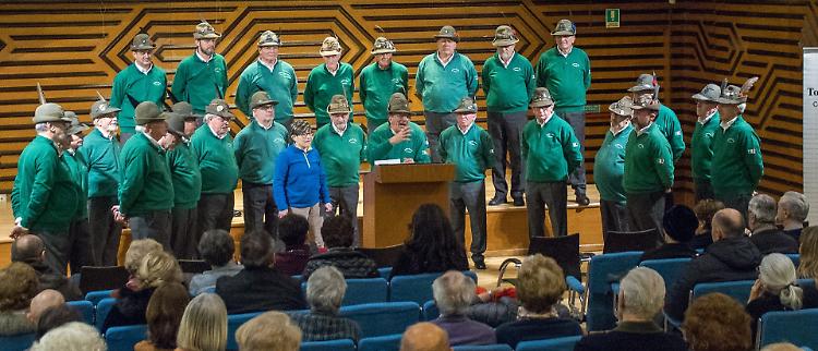 Messa di ringraziamento con i canti del Coro Alpini Ana