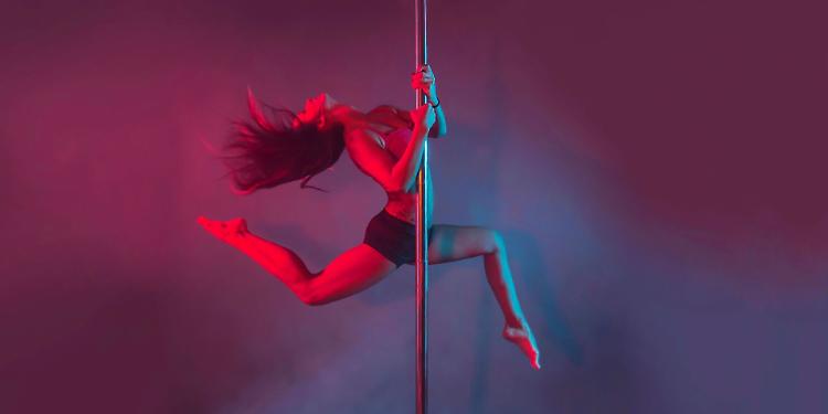 Serata pole & dance: eleganza, forza e spettacolo