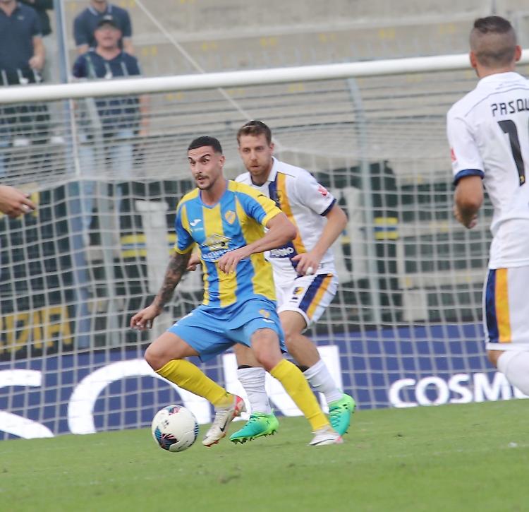 Calcio: la Pergolettese ridisegna l'attacco