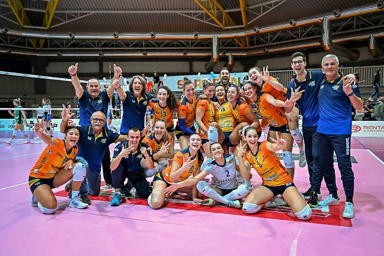 Volley A2: l'Esperia cala il tris