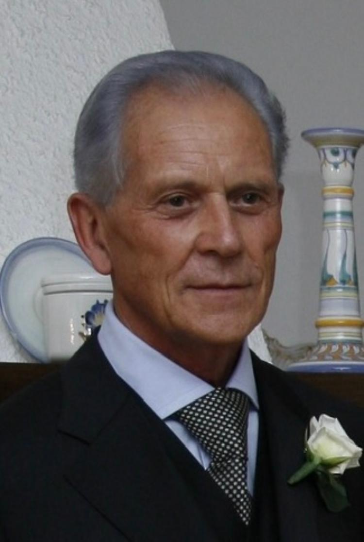 Addio ad Achille Fiameni, il farmacista di famiglia