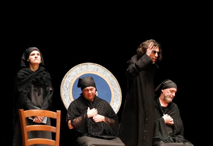 Spettacolo: Sette contro Tebe 