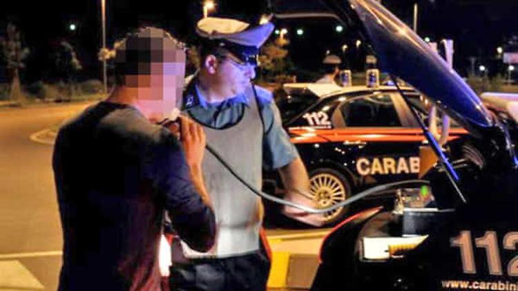 Ubriachi al volante, due persone denunciate per guida in stato di ebbrezza
