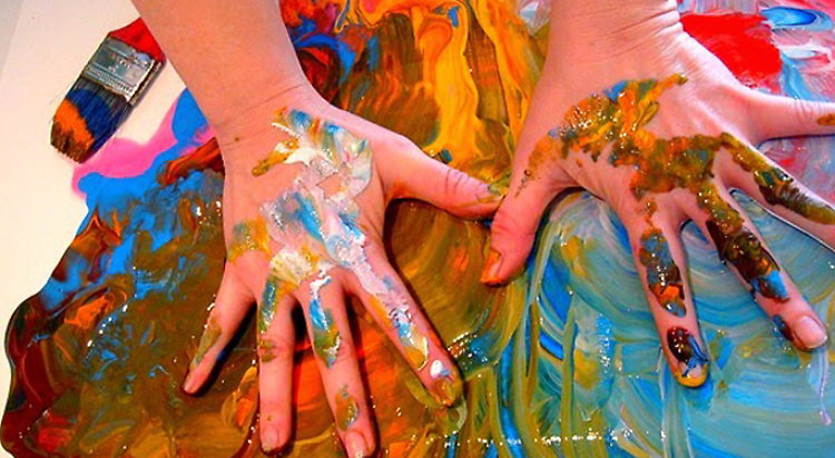 Crea, esplora, guarisci: L'incontro di arte terapia con Stefania Santi