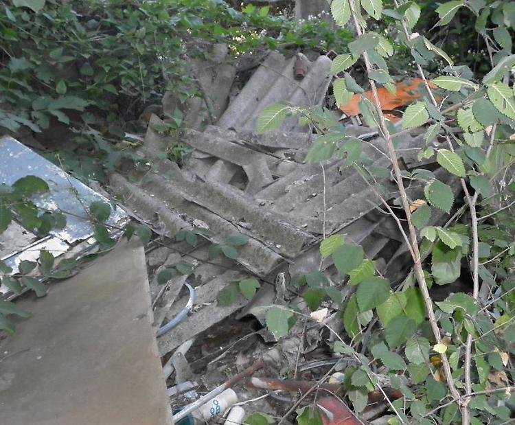 Eternit in cortile: in tre sotto processo