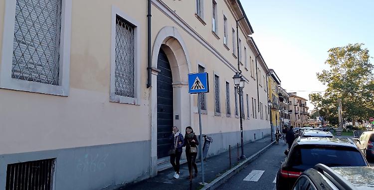 Scuola, al Munari trasloco forzato per metà degli studenti