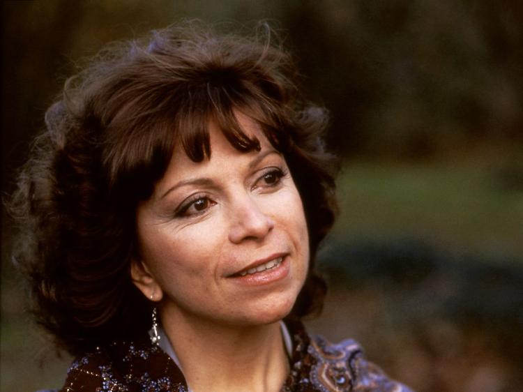 Ri-letture: ''La casa degli spiriti'' di Isabel Allende