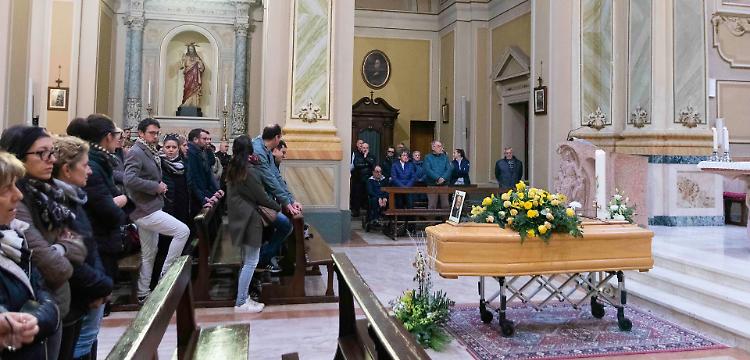 L'ultimo saluto all'amico Gibo riempie la chiesa