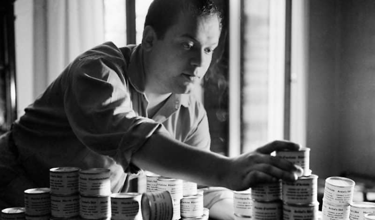 Paolo Bacilieri ''incontra'' Piero Manzoni