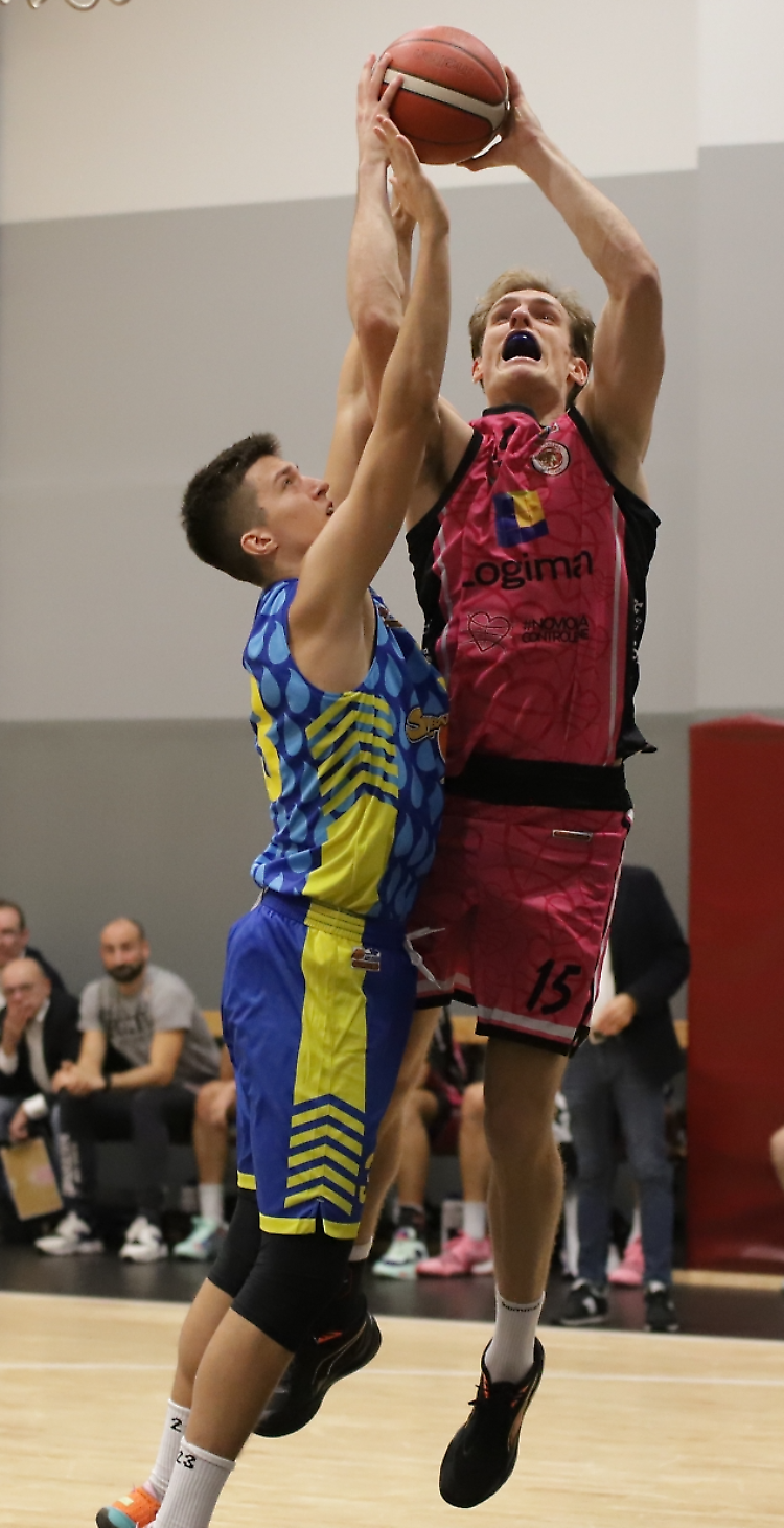 Basket. Crema beffata allo scadere