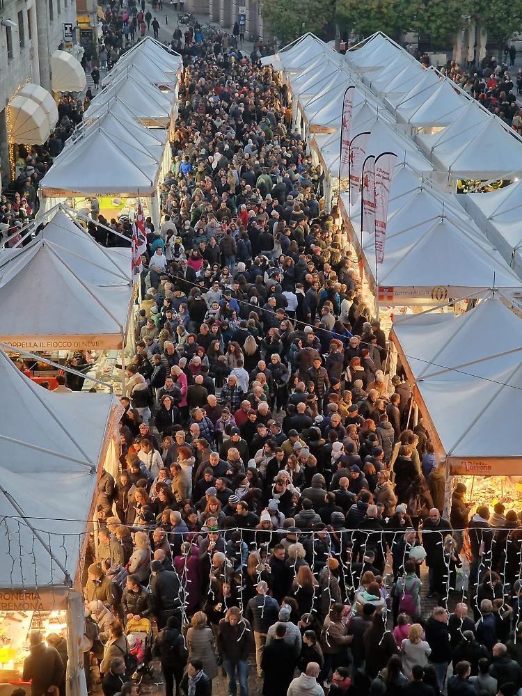 Festa del Torrone, primo weekend da 'sold out'