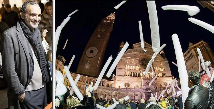 Da sedici anni un cappotto per talismano