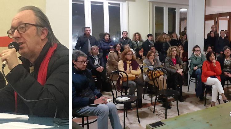 Preside pensionato via mail: «Azioni legali per tornare»
