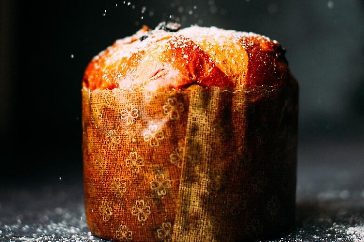 Per Natale prezzi pandoro e panettone alle stelle