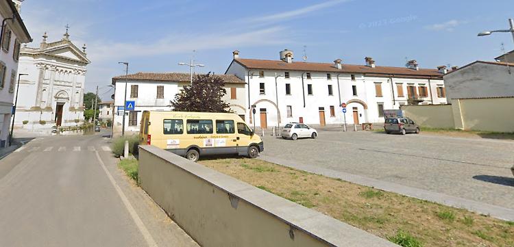 Piazza Denti dopo 15 anni è finalmente pronta