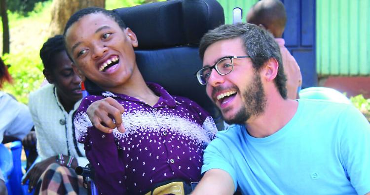 ''VolontariAmoCremona'': Viaggi di solidarietà nella relazione d'aiuto