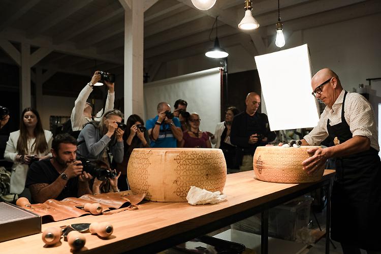 “Grana Padano DOP: una storia per immagini”