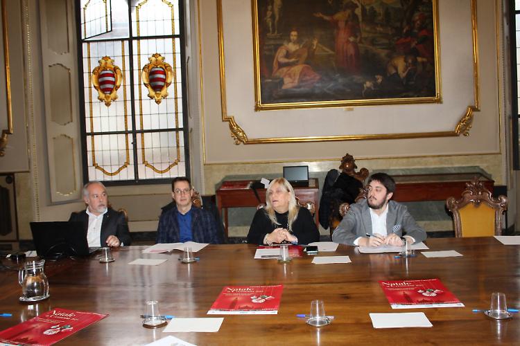 'Natale a Cremona': animazioni, luci, shopping, presepi, solidarietà