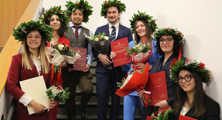 I neo infermieri laureati: «Niente fughe, il futuro è qui»