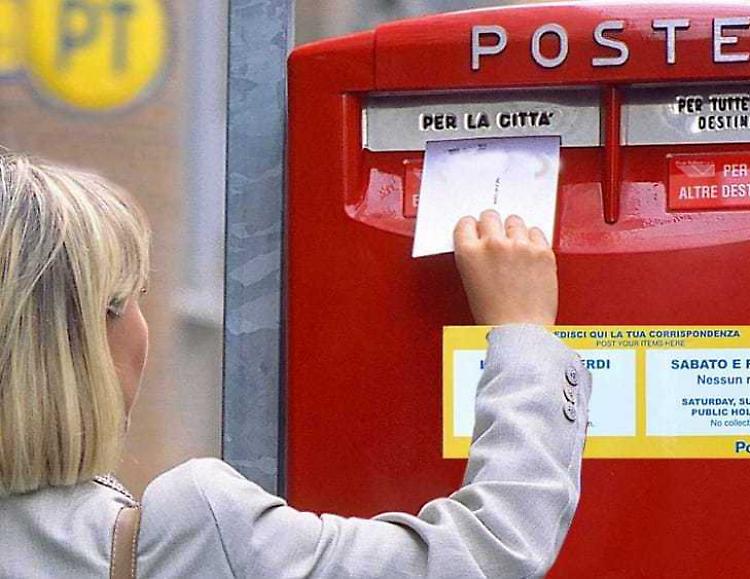 Le cabine postali: deposito di emozioni, speranze e dolori