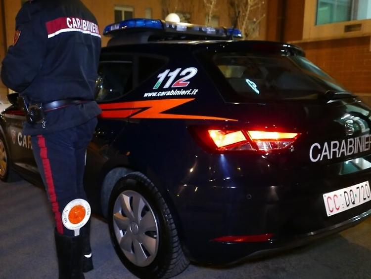Occupano abusivamente una cascina per fare una festa, denunciate 17 persone