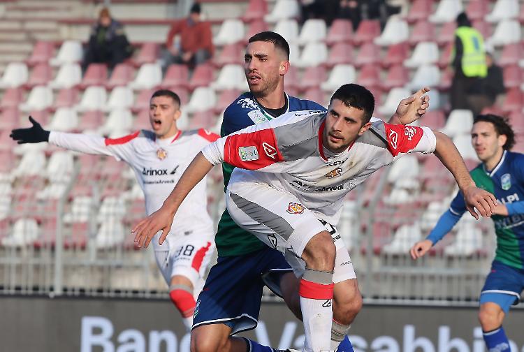 Calcio. La Cremonese non c'è e cade (1-0) per la prima volta in trasferta