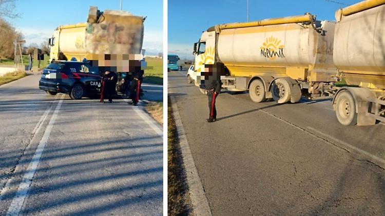 Tamponamento tra un autotreno e un'auto dei carabinieri