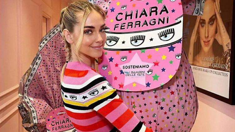 Ferragni, la Procura di Milano apre un'inchiesta sul caso uova di Pasqua 