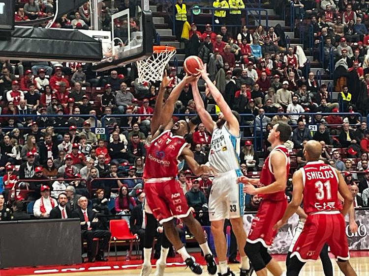 Olimpia troppo fisica, la Vanoli cede