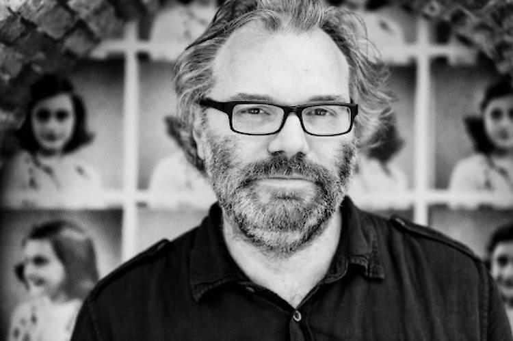 Incontro e cena con l'autore Matteo Corradini