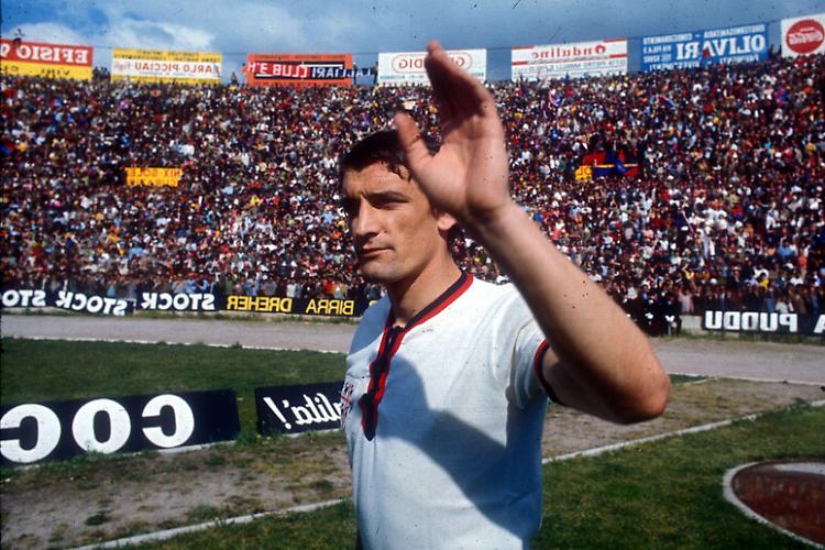 E' morto Gigi Riva, rombo di tuono