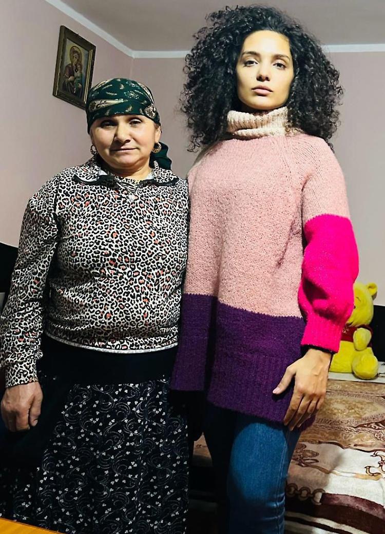 «Con il test del dna ho ritrovato la mia mamma biologica»
