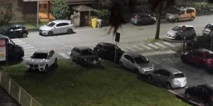 Le multe non bastano, in via d’Andrea notti da incubo