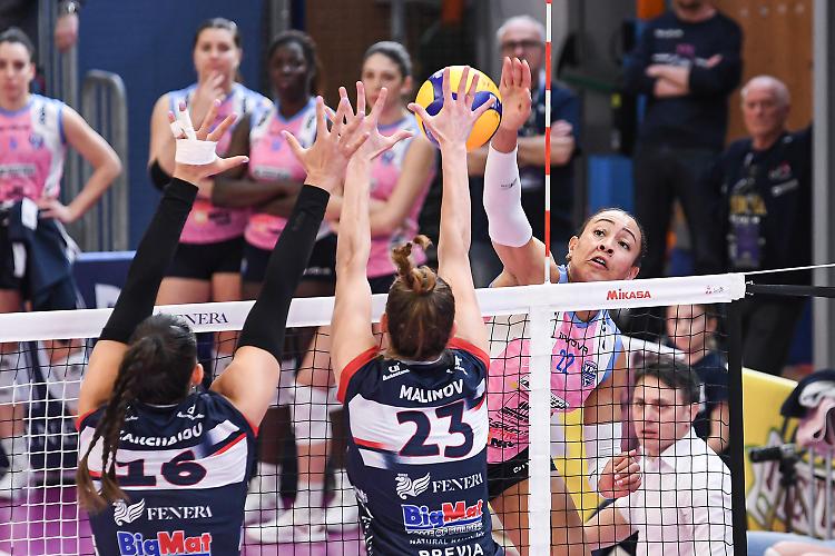 La Vbc va ko a Chieri. Addio ai playoff