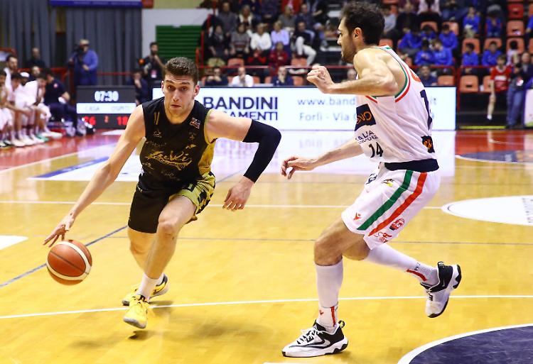 Forlì troppo forte per la Juvi