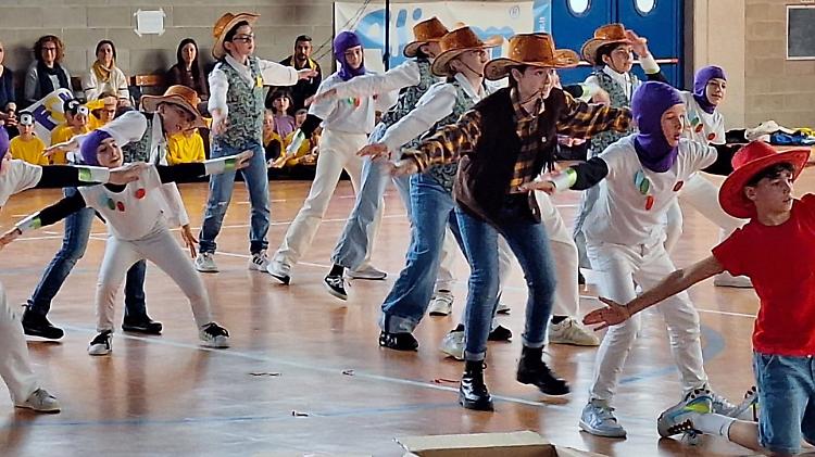 Olimpiadi della danza, piccoli cigni in pista da ballo