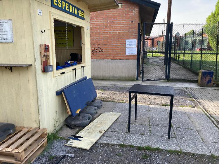 Raid al Cascinetto, furto e danni al campo dell'Esperia