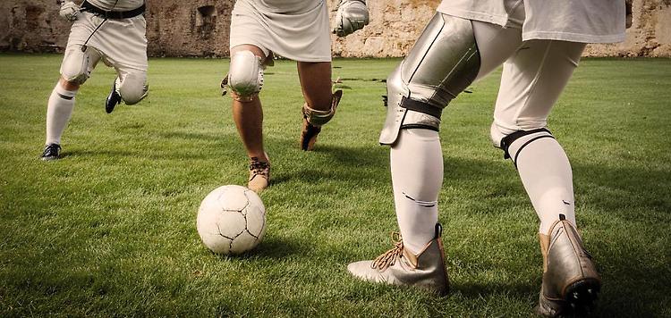 Ecco il torneo di calcio medievale in costume