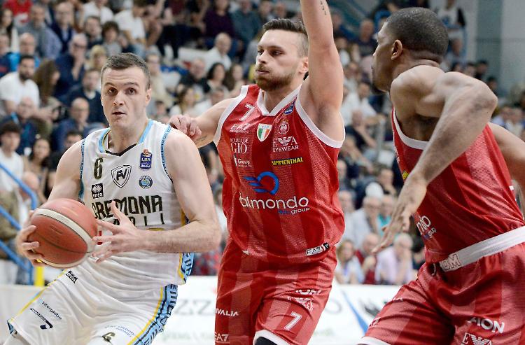 Pick & Roll: festa Vanoli, la Juvi non molla