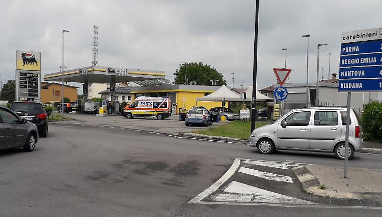 Brutta caduta in bicicletta, 17enne in elisoccorso