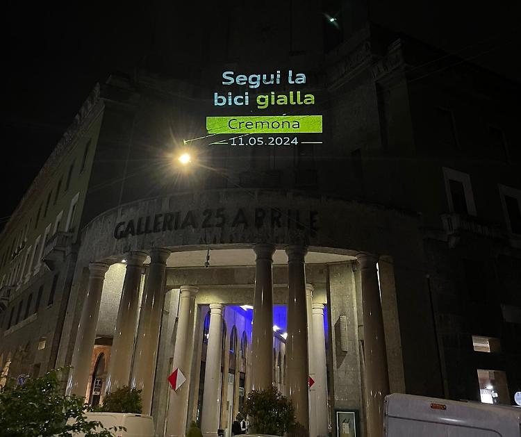 Scritte 'misteriose' in Galleria e in piazza Coppetti