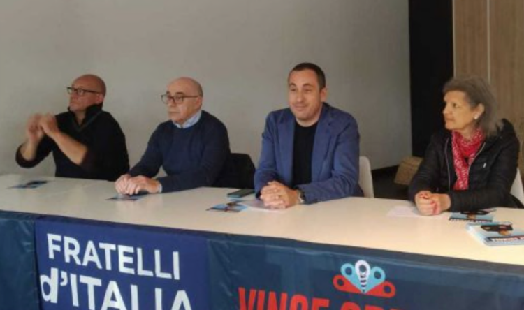 Tour di Portesani, tappa in zona Po: «Subito consulta dei quartieri»