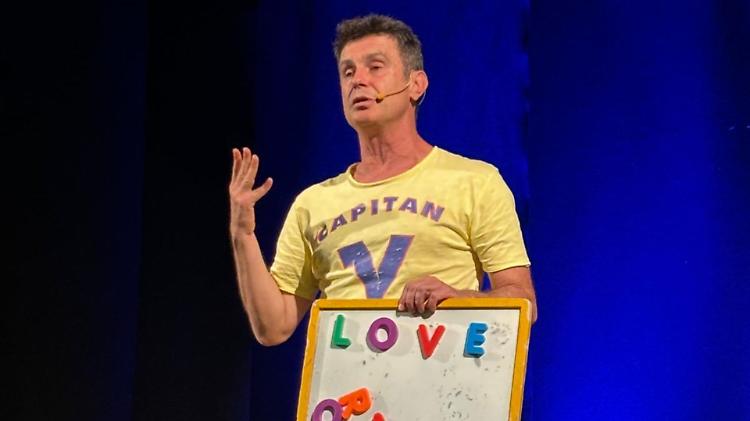 Fabrizio Fontana a “Si fa in tre”, uno show per ridere e per riflettere